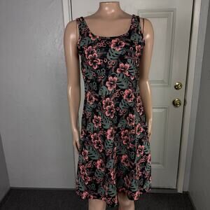 Columbia Women's Dress PFG Freezer III  M Travel Tropical Floral Hawaiian E4-29